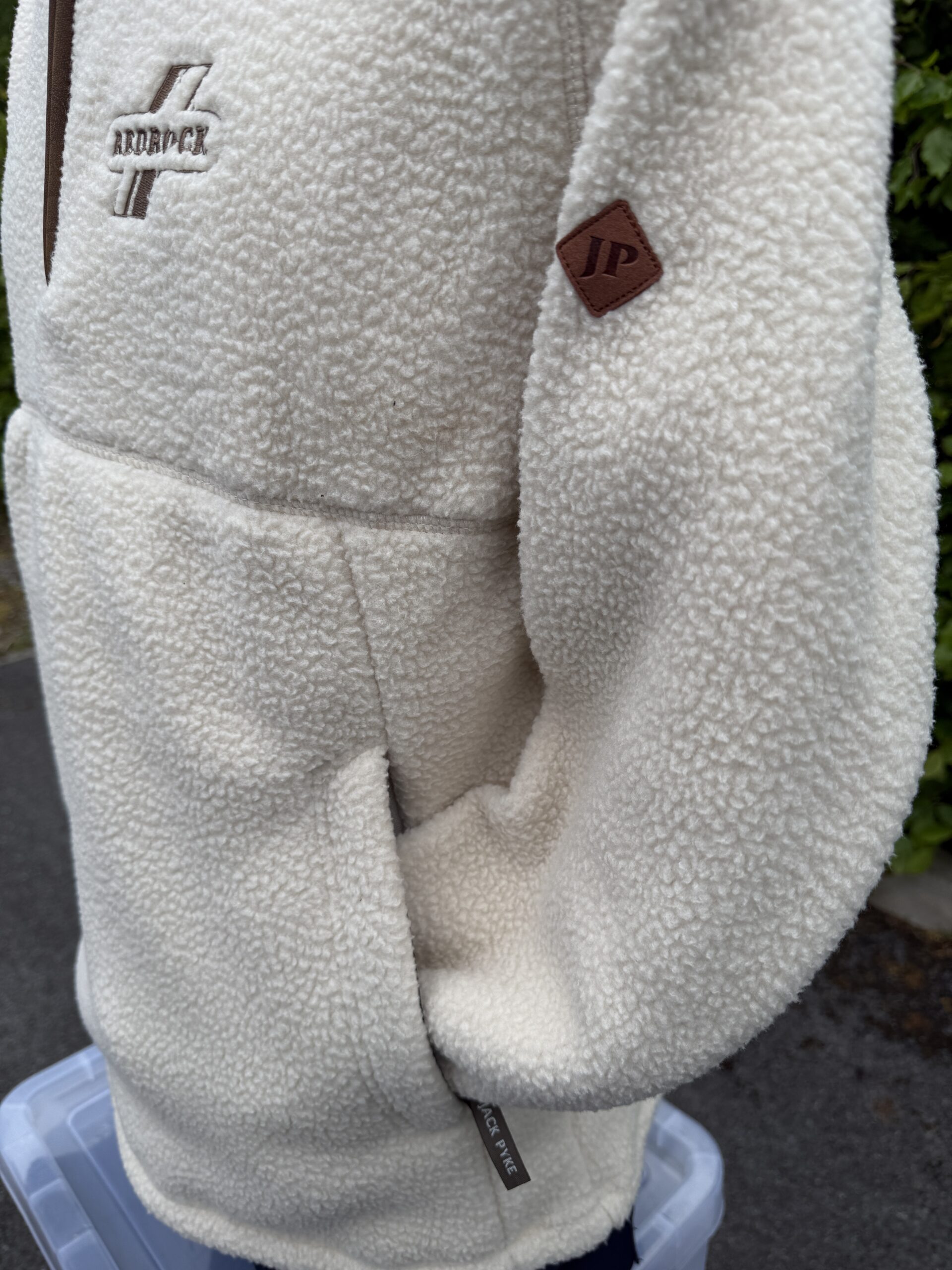 **NEW** Ladies Jack Pyke White Sherpa 1/2 Zip - Image 4